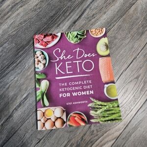 She does Keto Cookbook for Women